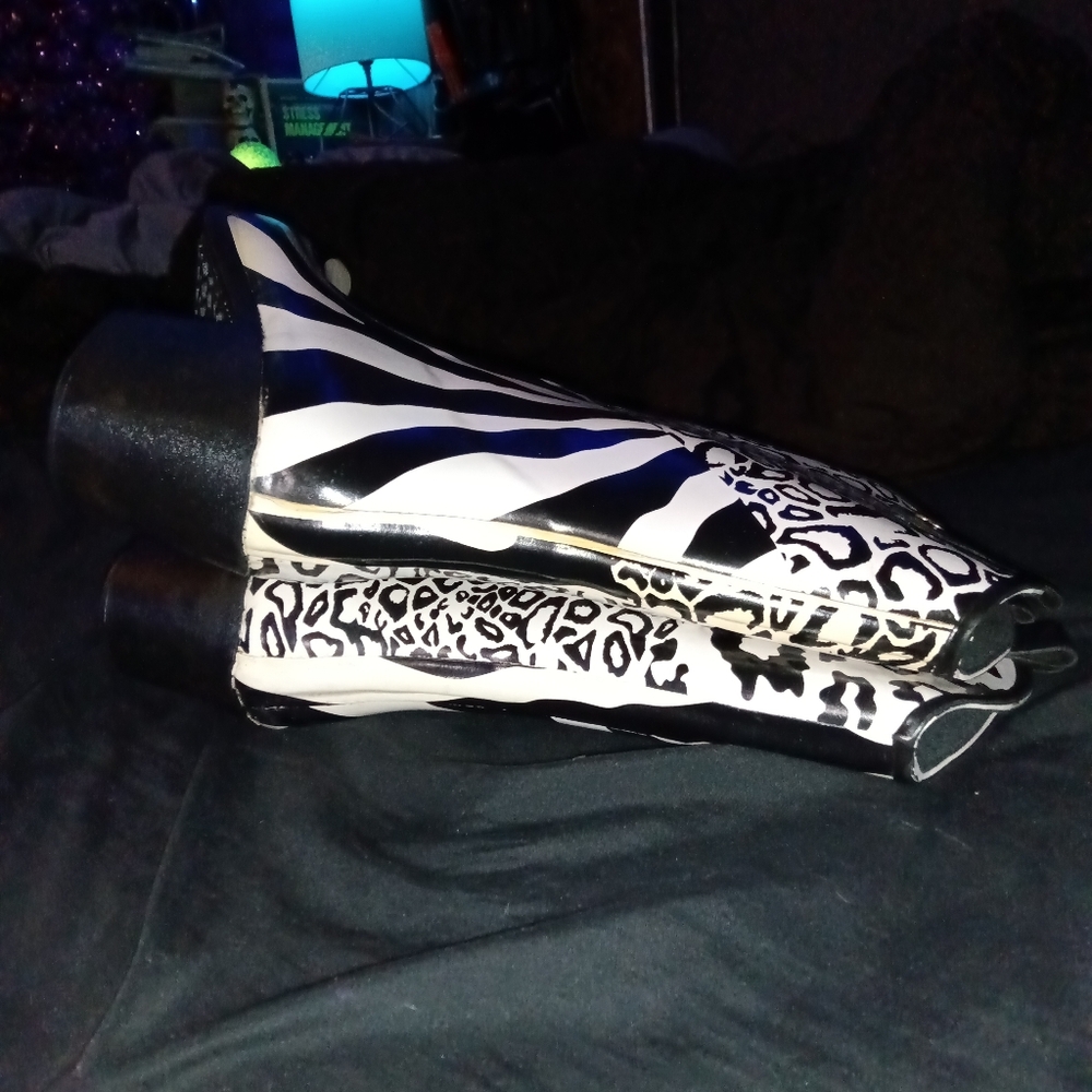 Animal Print Rain Boots - Picture 3 of 8